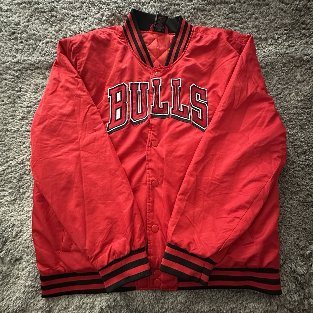 Chicago Bulls Jacket Mens XL Red NBA Basketball Snap Front Satin Bomber Varsity